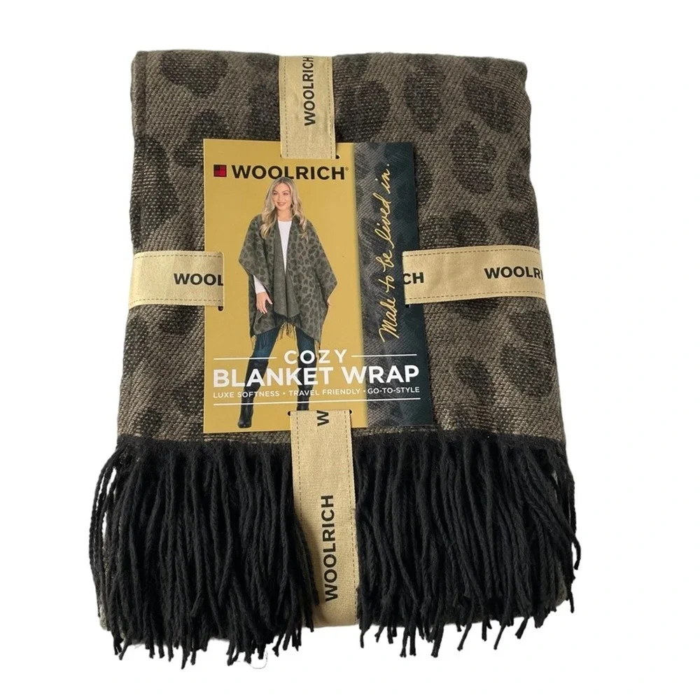 Woolrich Women's Cozy Blanket Wrap Leopard Print Fringe Shawl Poncho‎ OSFA